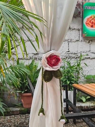 Curtains binder